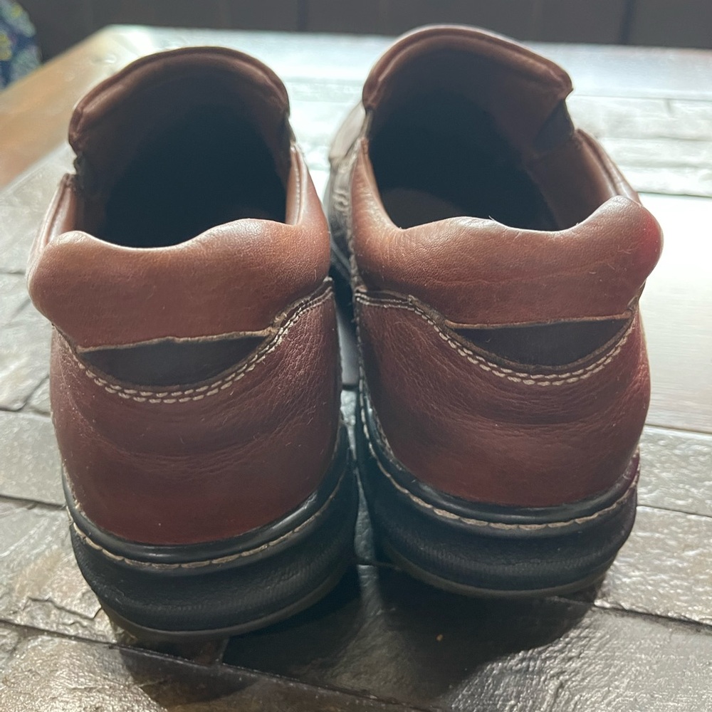 Johnson & Murphy XC4 Brown Leather Slip-On Shoes - Picture 3 of 10